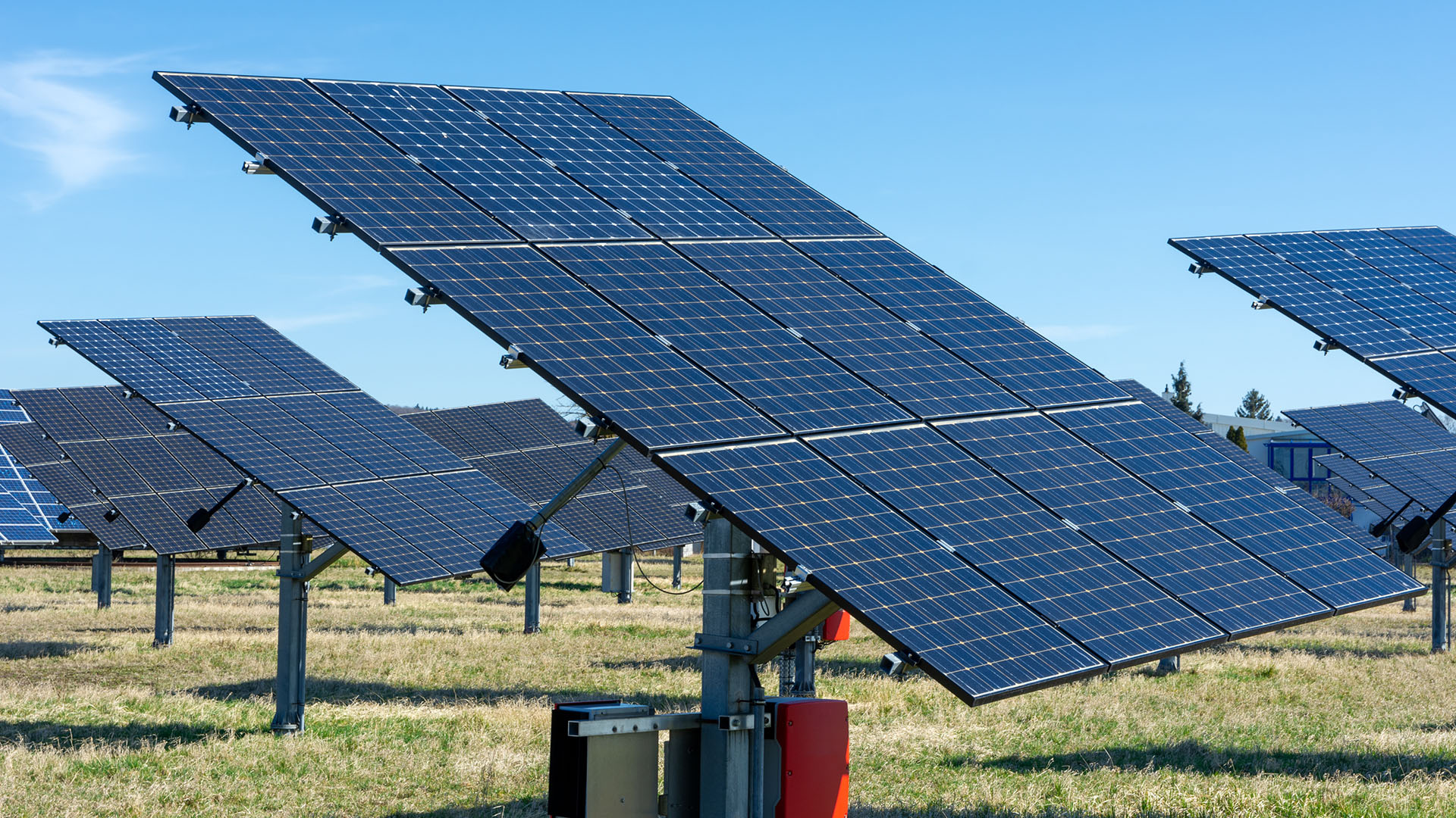 Wenn die PV-Anlage am Netz ausgebremst wird